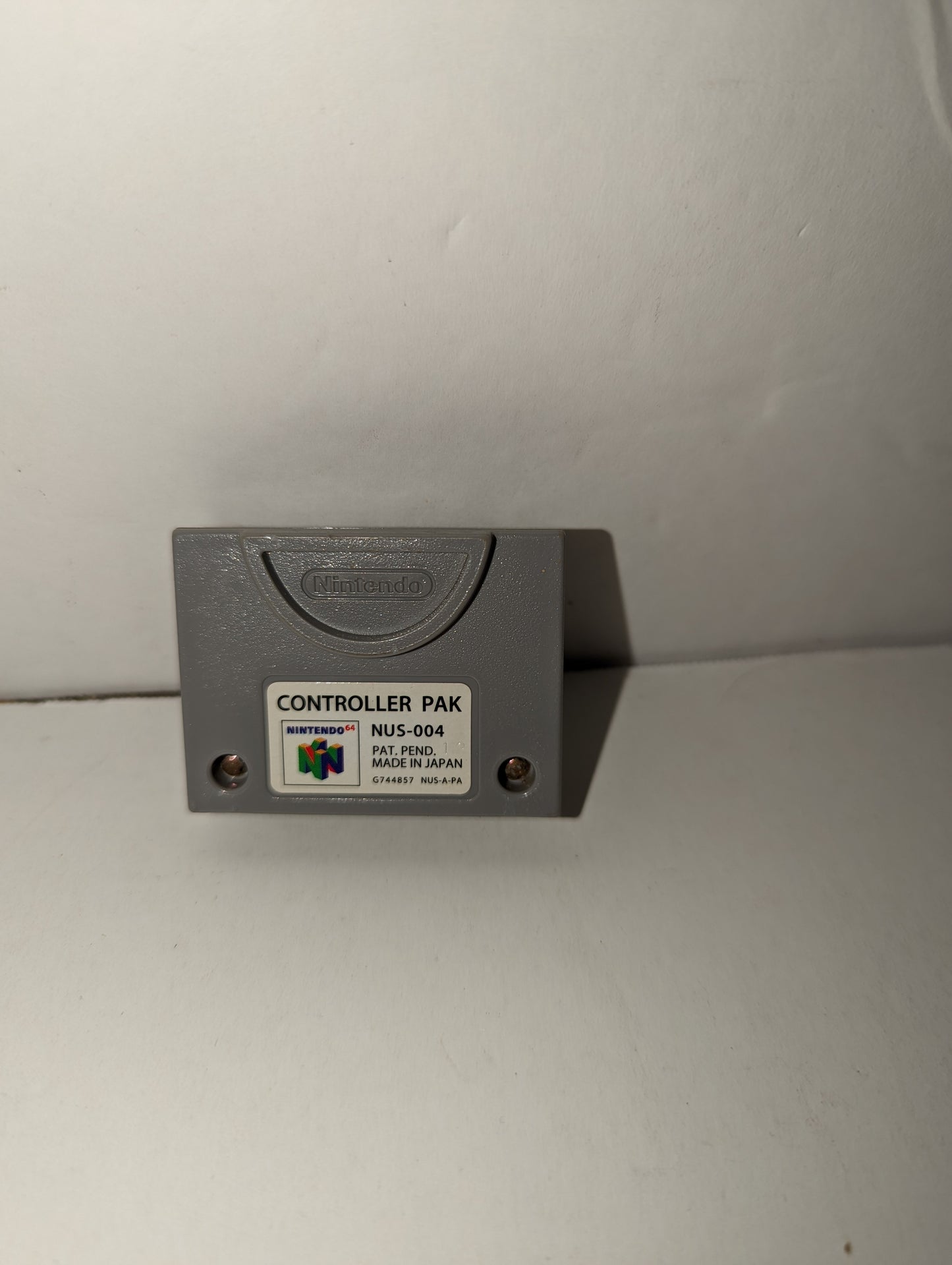 Nintendo 64 OEM memory pak
